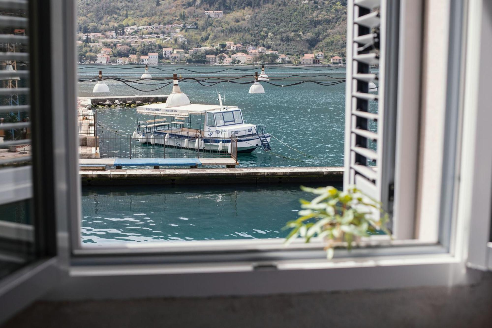 Step To Kotor Bay Guesthouse Esterno foto