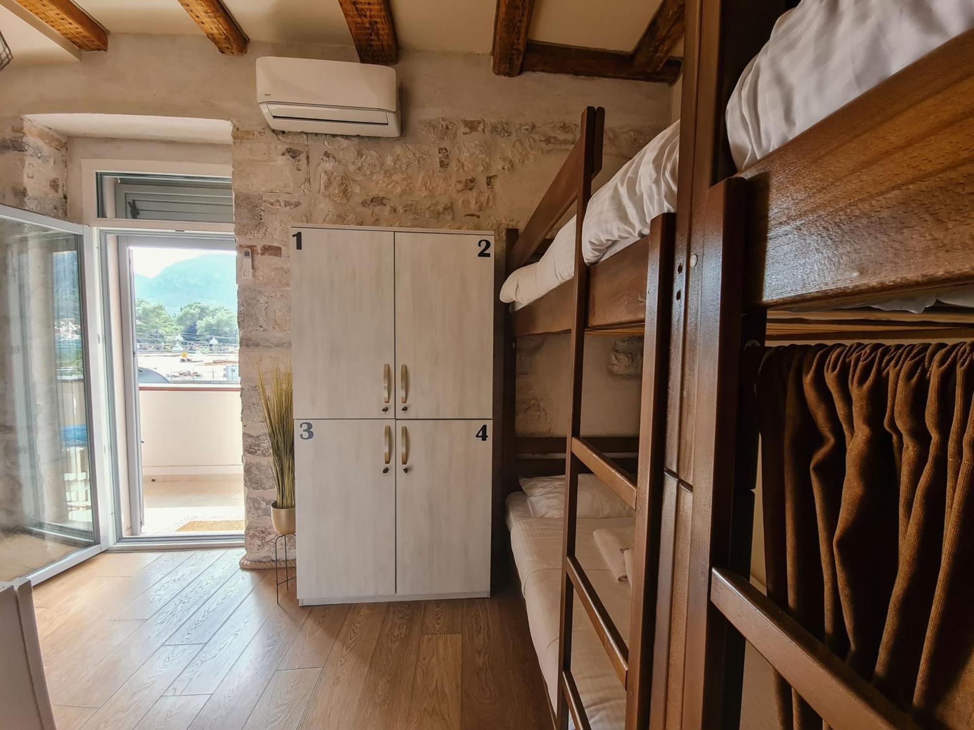 Step To Kotor Bay Guesthouse Esterno foto